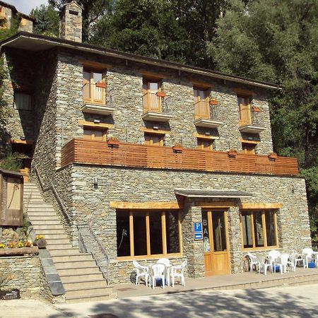 Hostal Les Roquetes Queralbs Exterior photo
