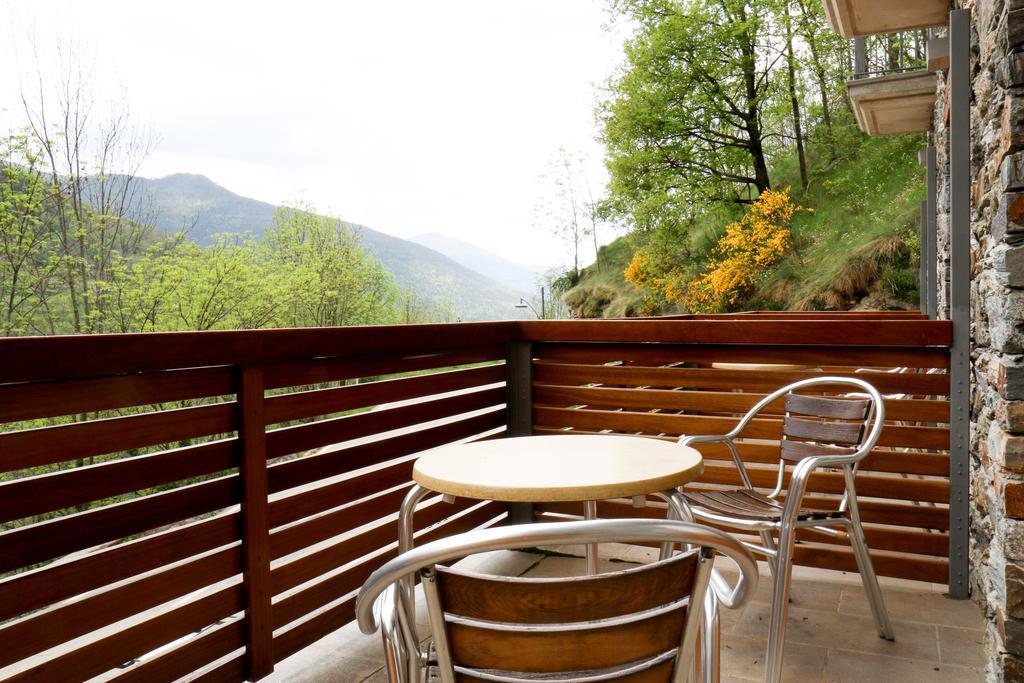 Hostal Les Roquetes Queralbs Exterior photo