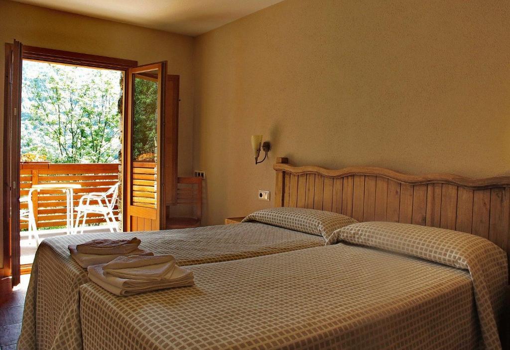 Hostal Les Roquetes Queralbs Room photo